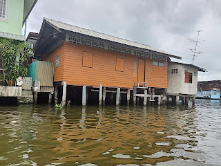 Boat ride on the The Chao Phraya River