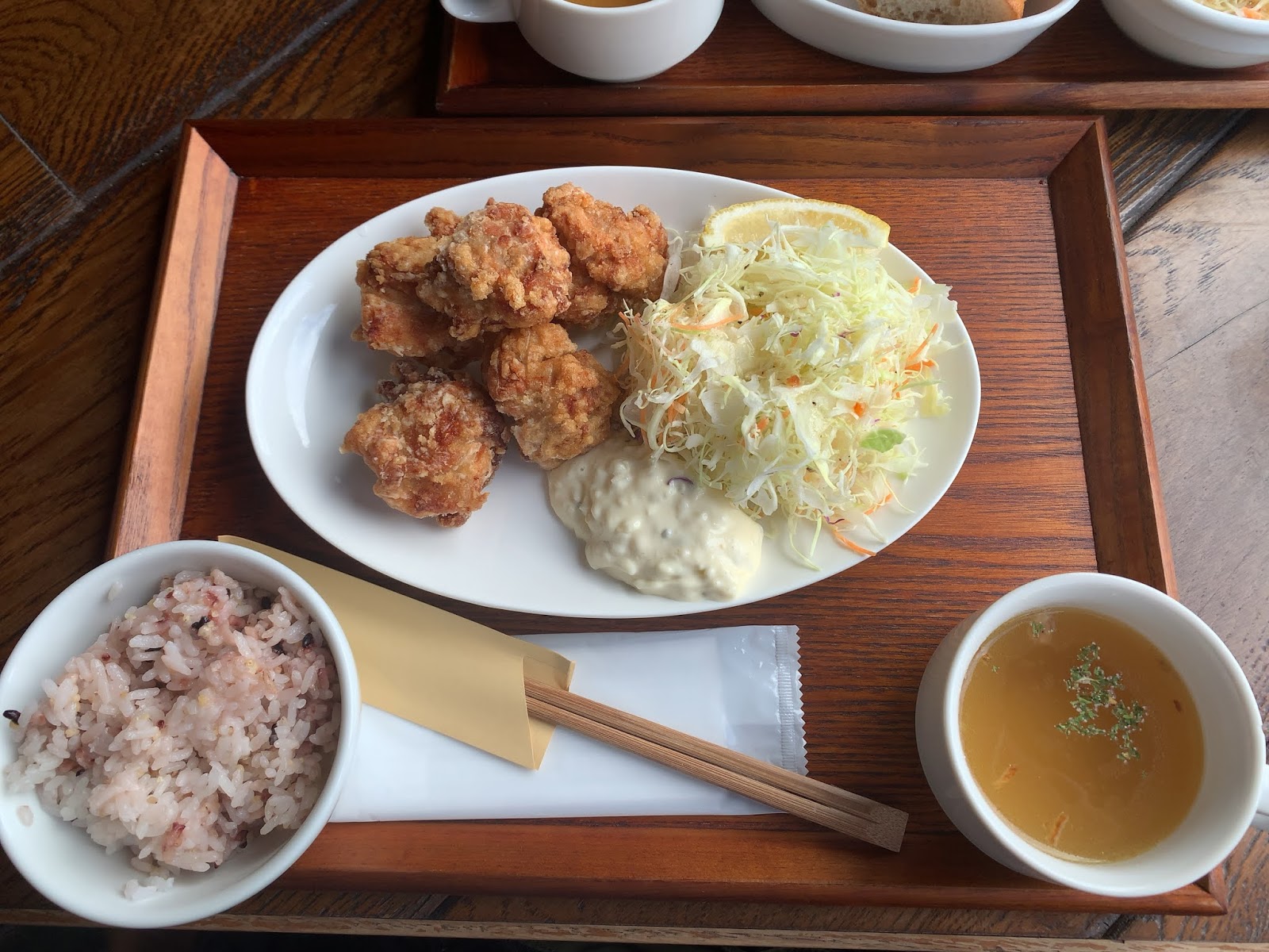 ランチ 魚とワインとイタリアン リバーカフェ River Cafe 京橋olのカフェ モーニングとランチめぐり
