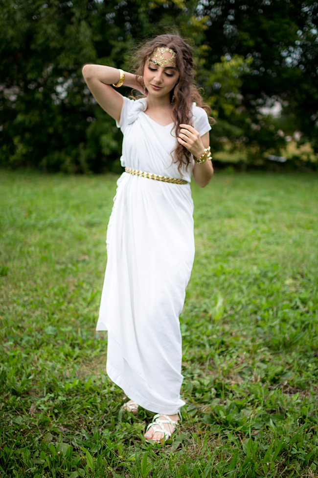 Absolutely Aya by Aya Sellami DIY Greek Goddess Costume