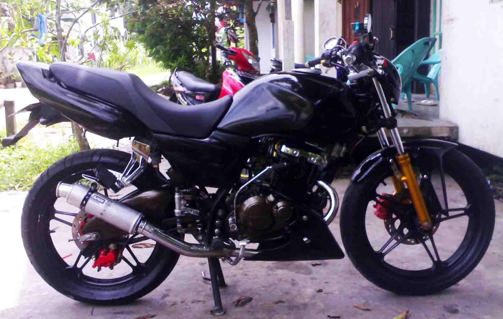 Coretan Kecilku Modifikasi Suzuki Thunder 125