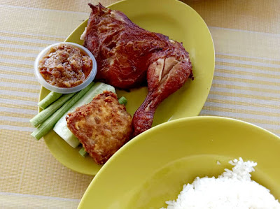 Mee Bandung Dan Nasi Ayam Penyet Menu Lunch