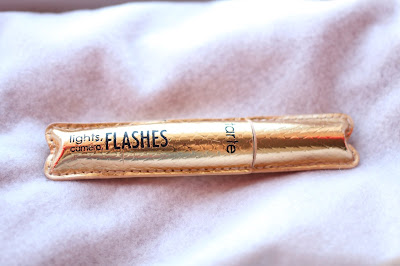 Tarte Lights, Cameras, Flashes, Mascara Review