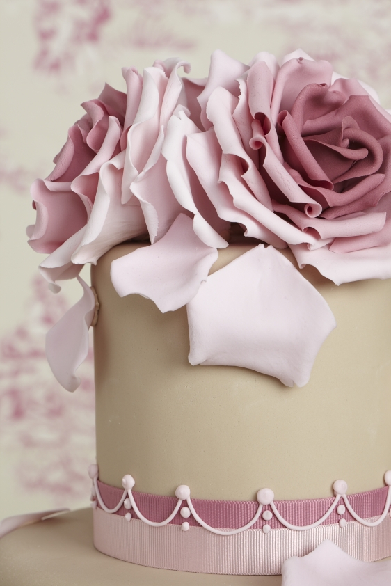 THE WEDDING BLOG DESIGNER: PEGGY PORSCHEN CAKES