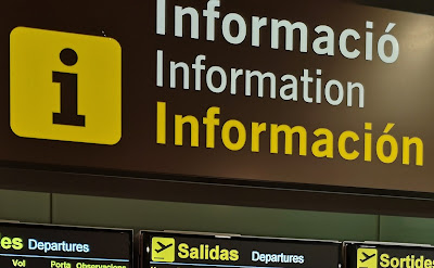 Cartel de información Salidas - llegadas Barcelona
