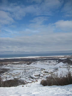a picture of blue mountain resort and ski hill in collingwood, ontario taken on February 7,2008