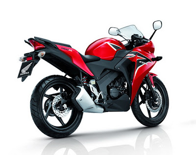 2011 Honda CBR150R Images