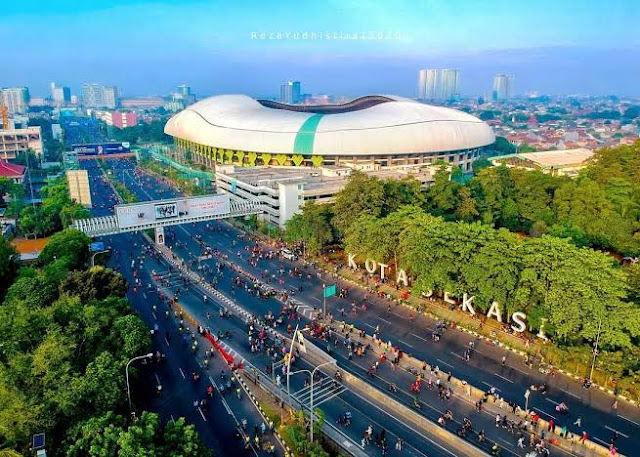 Bekasi merupakan kota dengan pencakar langit terbanyak kesepuluh di Indonesia