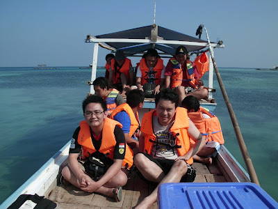 Wisata snorkeling di Karimunjawa