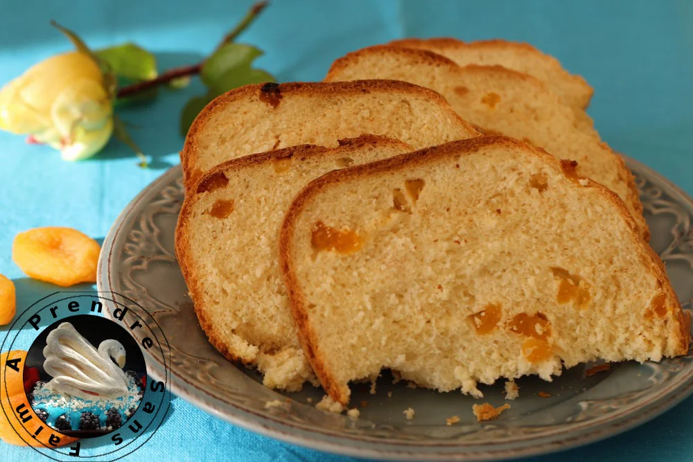 Pain au miel et aux abricots secs