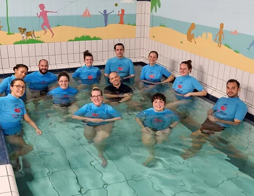 equipe de maitre-nageur à l'école de natation redwhale en suisse