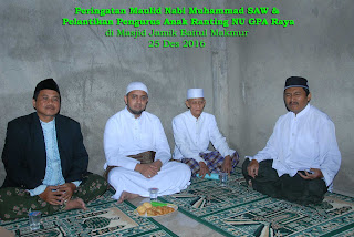 Dari kiri : Bp Hanafi, Habib Abdullah bin Ali Ba'abud, KH. Sholikin, Bp. Imam Turmudzi