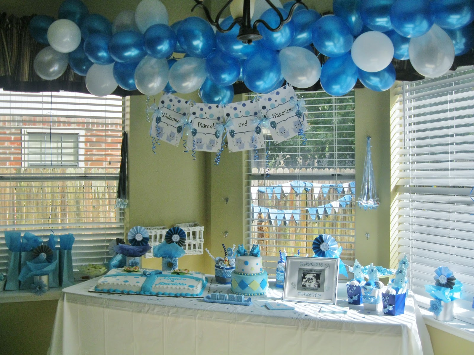 PolkaDots & Monkeys Diaper Cakes Party Planner