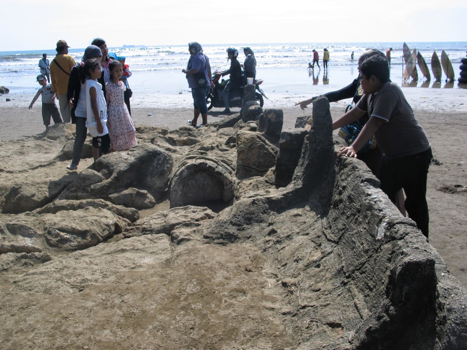 Pantai Air Manis Indonesia Indah