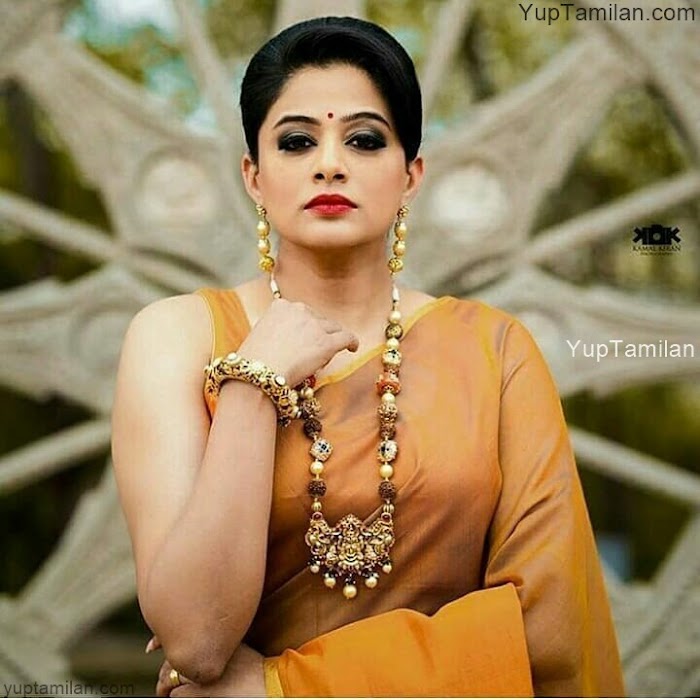 Priyamani Saree Photos-Beautiful Saree wear Images