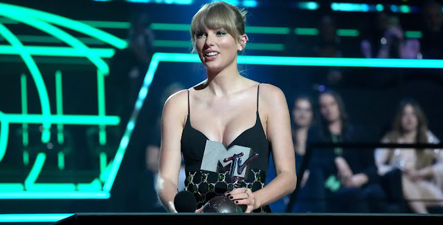 Taylor Swift / MTV European Music Awards