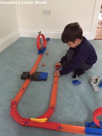 Hot Wheels Total Takeover track set review