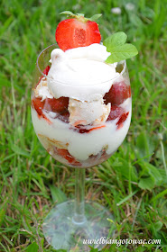 Eton Mess z truskawkami