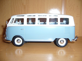 maisto 1:25 Volkswagen Samba