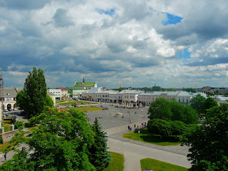 Жовква. Вічева площа