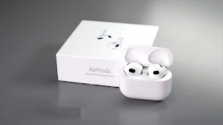 Quà tết cho người yêu tai nghe Bluetooth Apple AirPods 3 MagSafe