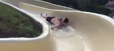 Βίντεο σοκ!  άνδρας έπεσε από νεροτσουλήθρα πάνω σε βράχια...