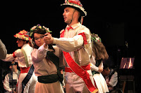 Espectáculo de danzas vascas de la asociaciones de Barakaldo