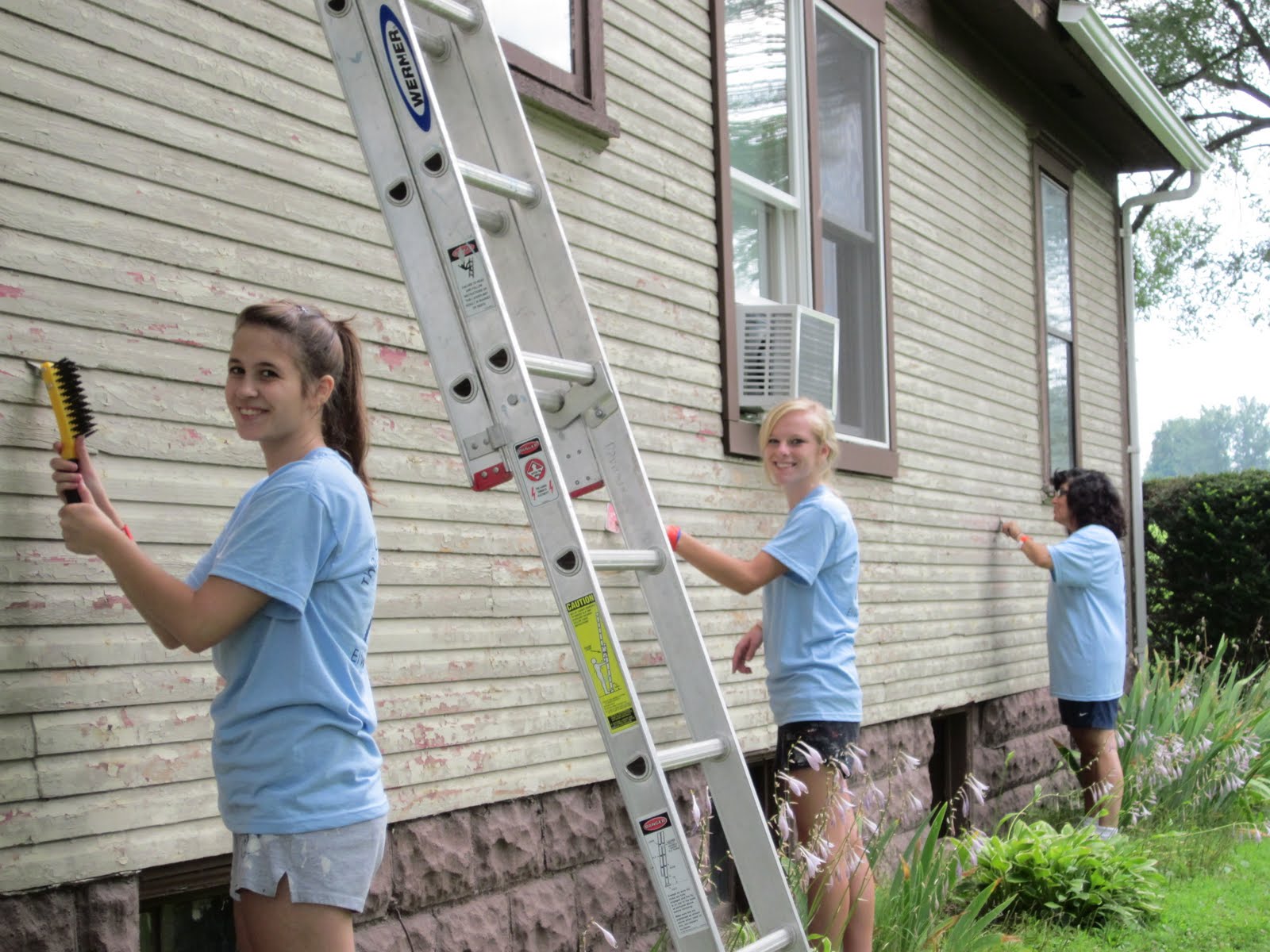 Carpenter Ellwood City  They were the people who volunteered to work at The Carpenter's Project in Ellwood City, PA.