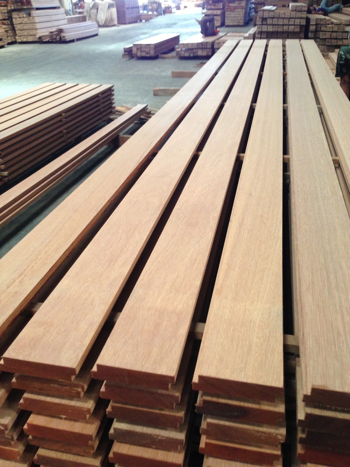 WOOD OUR PRODUCTS DECKING BANGKIRAI AND ULIN LOADING IN 2022 