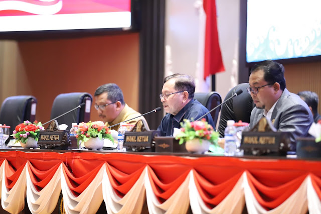 Rapat Paripurna, Anggota DPRD Kepri Sampaikan Hasil Pelaksanaan Reses dari Dapilnya