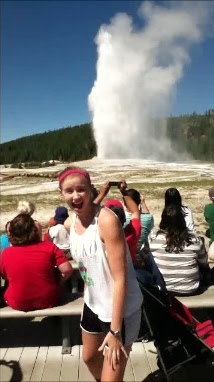 old faithful geyser yellowstone wyoming