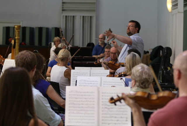 Gavin Sutherland and the ENB Philharmonic in rehearsal, The Warehouse, London, June 2017.