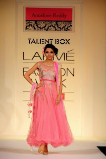 Lakme-styel-of-fashion