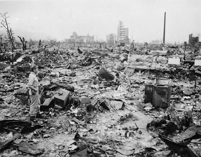 HIROSHIMA DESTRUCTION 1945