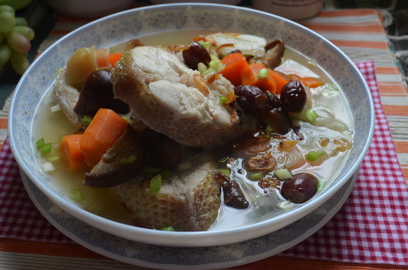 AMIE'S LITTLE KITCHEN: Sup Ikan Jenahak, Sambal Mangga ...