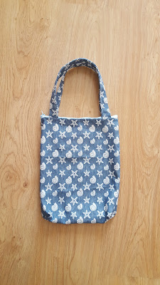 zipper tote bag