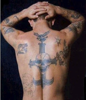 tatuagem de presidiário nas costas tattoo de bandido