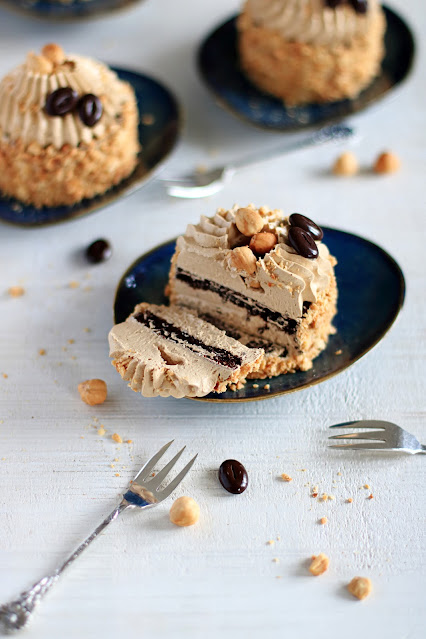 Chocolade-mokkataartjes met hazelnoten