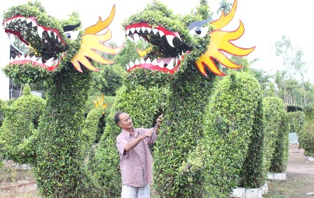 Kiểng hình rồng giá đắt nhất vì tốn nhiều nhân công, chi phí