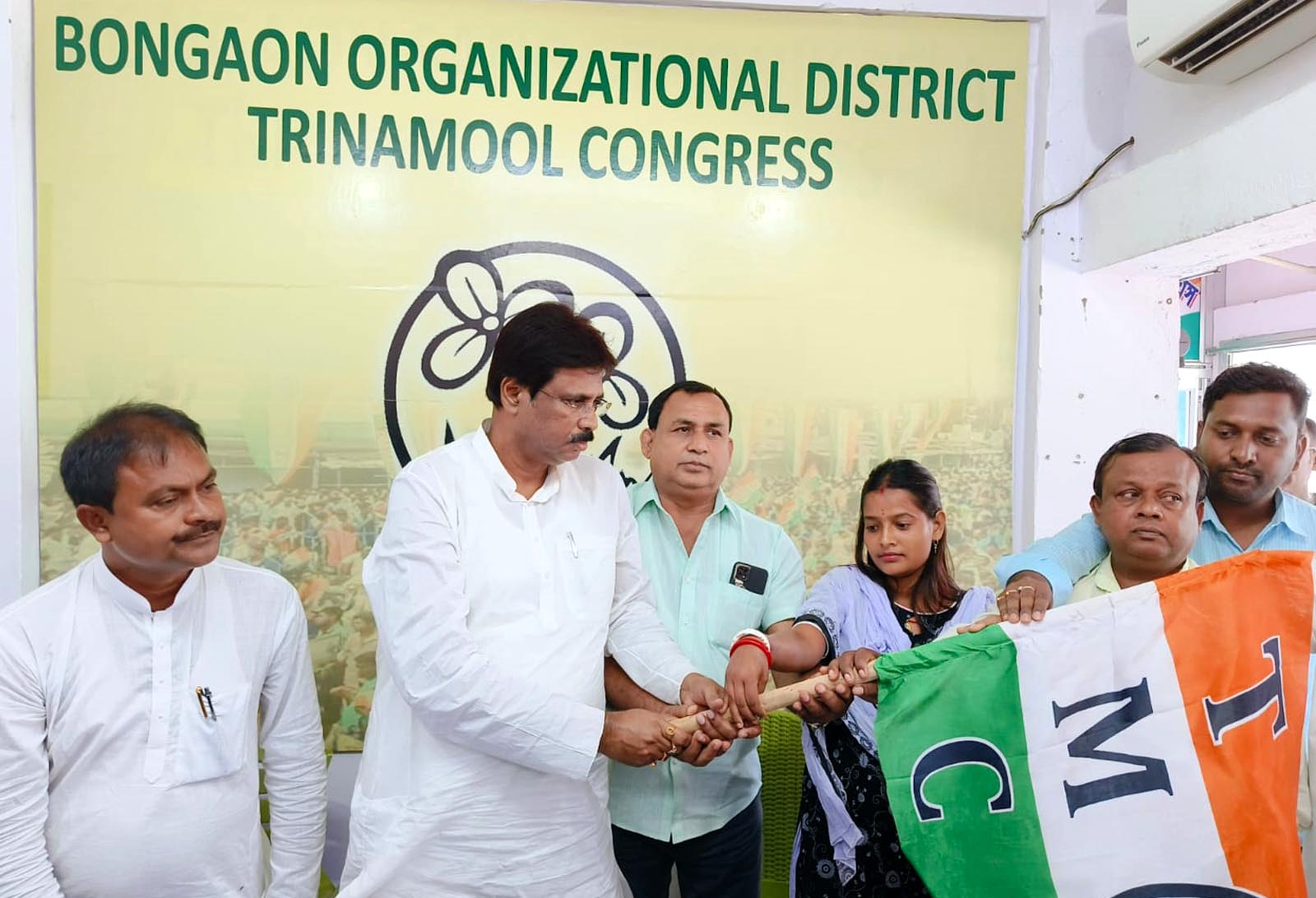 BJP-member-joins-Trinamool