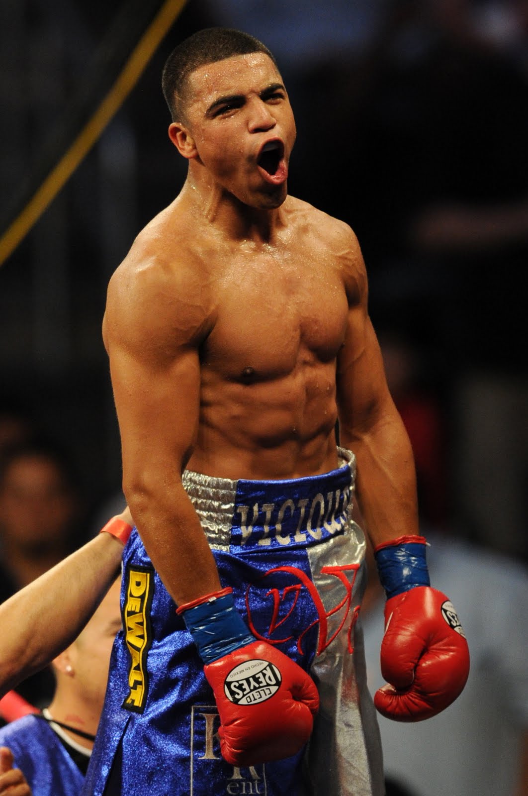 victor ortiz