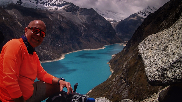 At 4,450m looking out over Laguna Parón