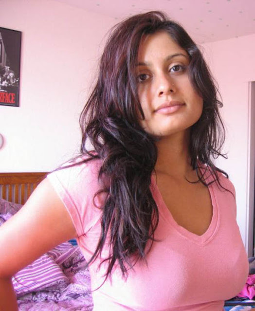 super cute Indian girls pic, college girl pic