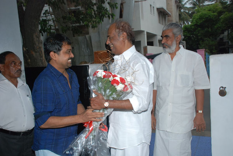 Rajini Watches Vazhakku En  Stills Vazhakku En  Special Show Photos film pics