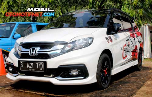  Modifikasi  Honda Mobilio  E M T Serupa Type RS  Honda 