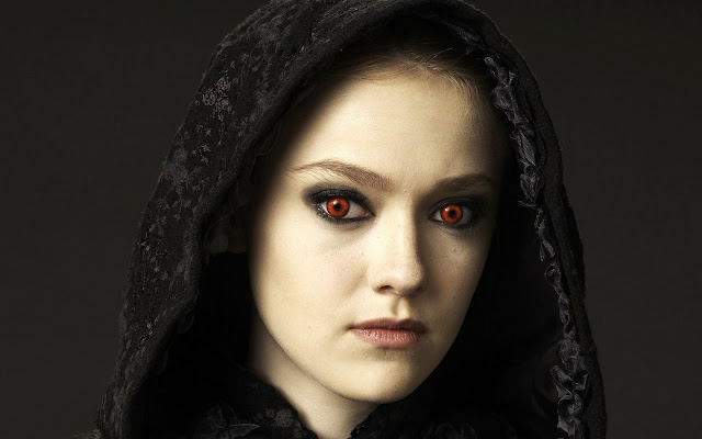 Dakota Fanning as Jane Volturi in Twilight