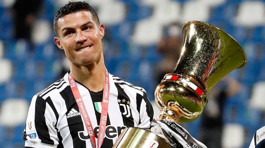 Juventus summer depends on Cristiano Ronaldo No voice is louder than the voice of determining the fate of Portuguese star Cristiano Ronaldo in Juventus, the Italian club does not intend to move in the next few days in order to include new players before making a decisive decision regarding the position of the former player of Manchester United and Real Madrid.