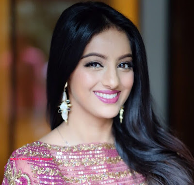  Deepika Singh