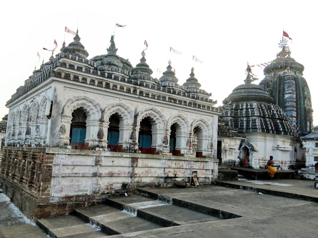 Nilamadhaba Kantilo Temple