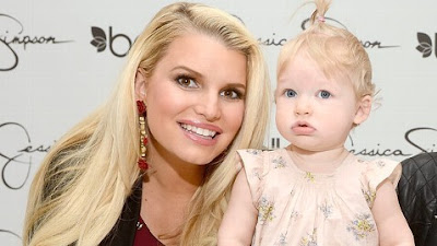 Jessica Simpson Inside Her Daughter