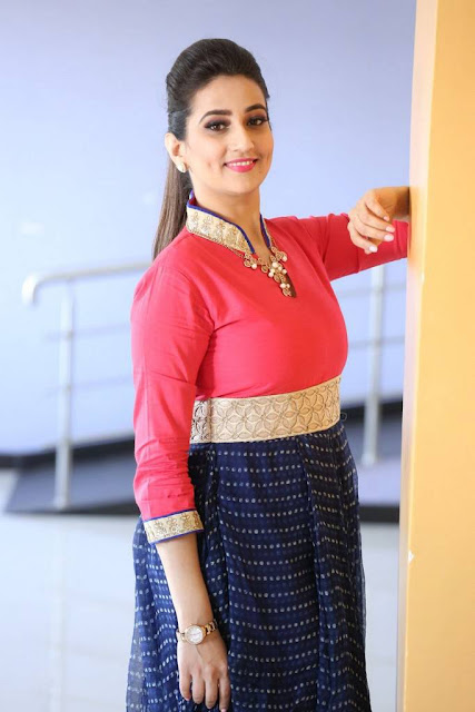 Anchor Manjusha new images